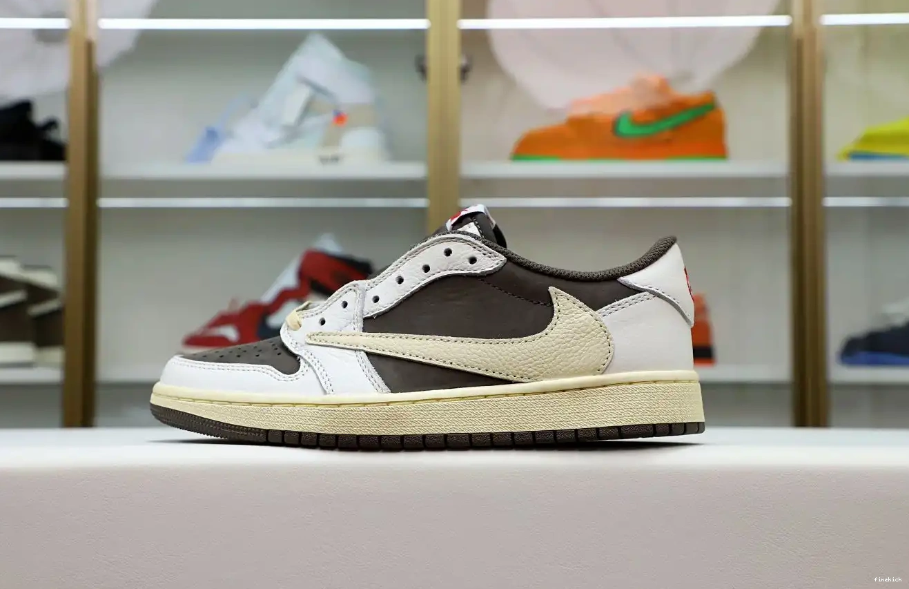 MOCHA X SCOTT 1 JORDAN TRAVIS OG AIR REVERSE LOW 0619